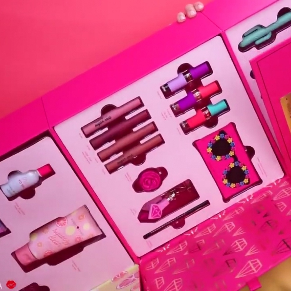 ISO: Tarte Sugar Rush PR Box